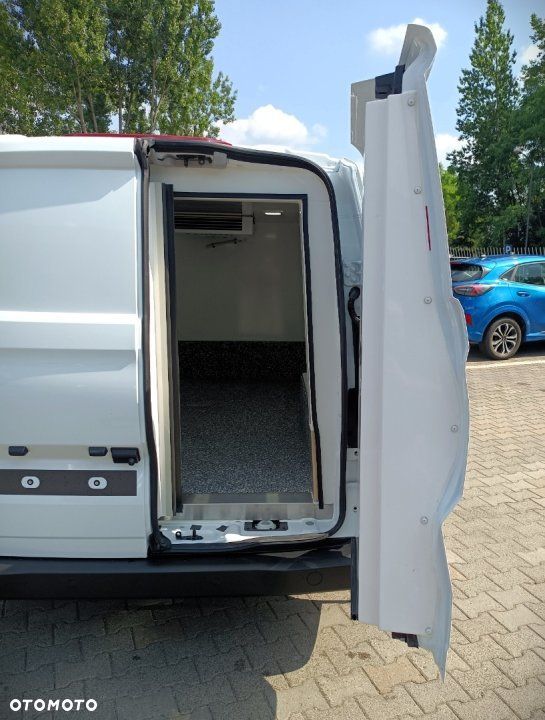 Ford Transit Custom - 12