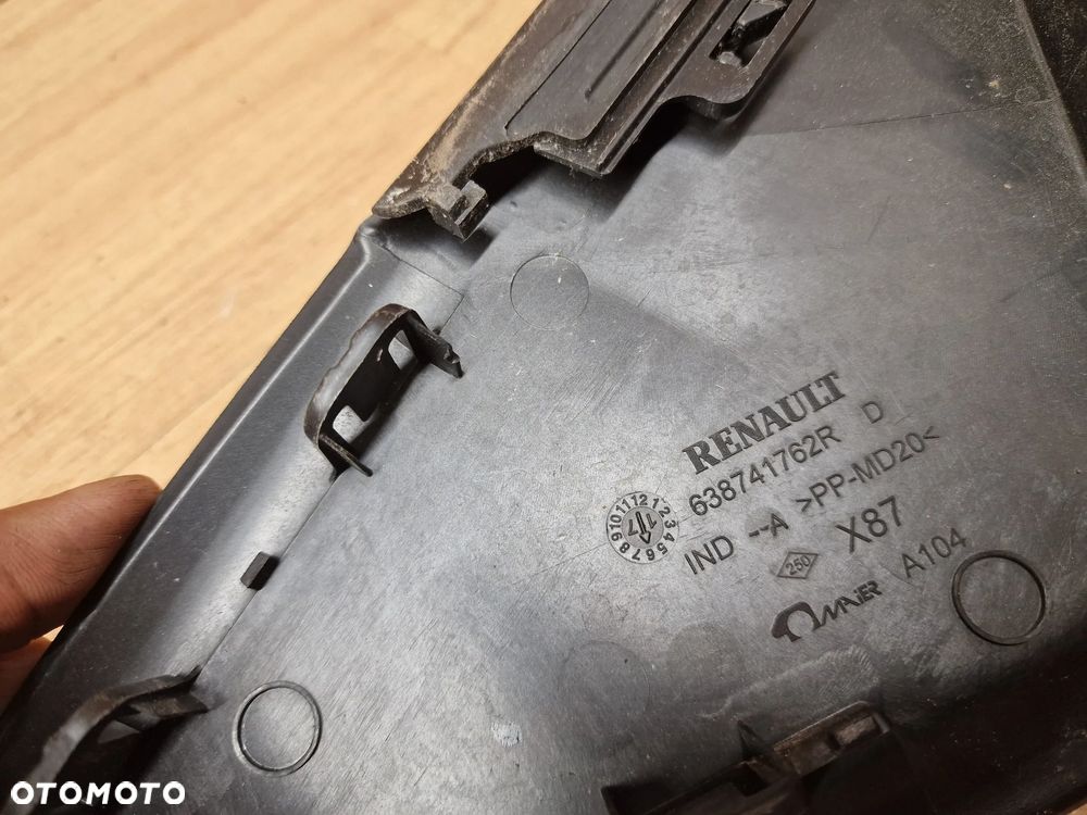 Zaślepka blotnika trojkat prawa lewa Renault captur I - 7
