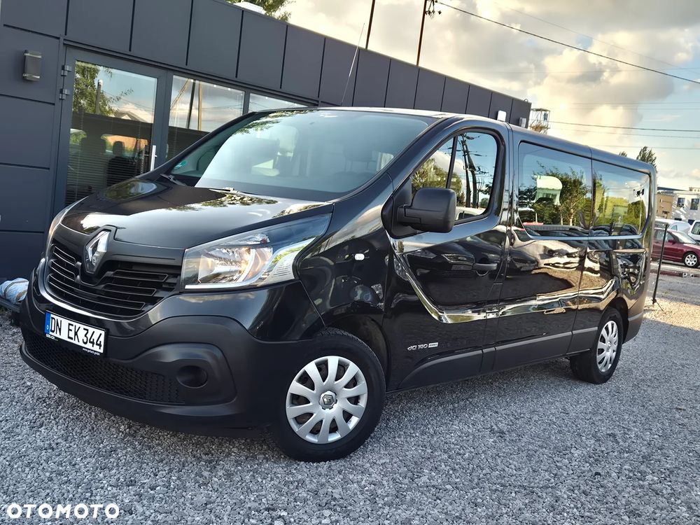 Renault Trafic 2015 photo 2
