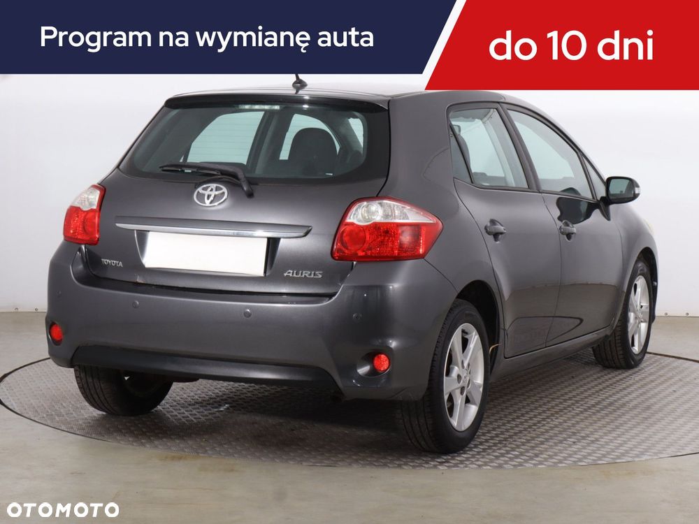 Toyota Auris - 7