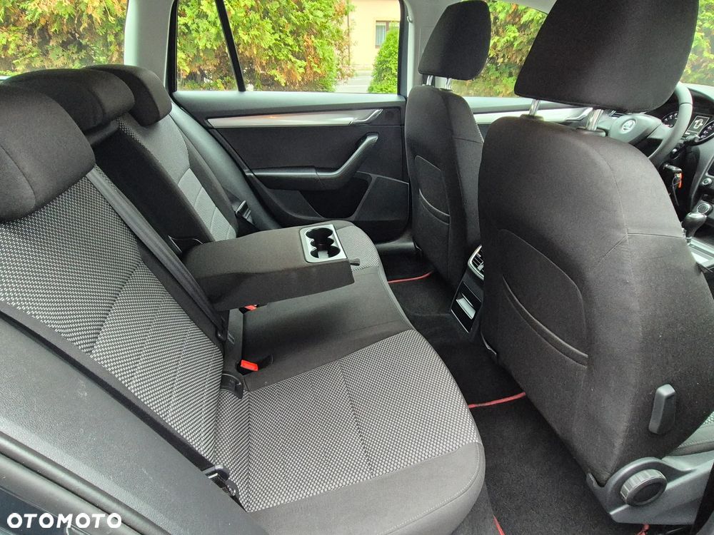 Skoda Octavia 1.6 TDI Edition DSG - 29