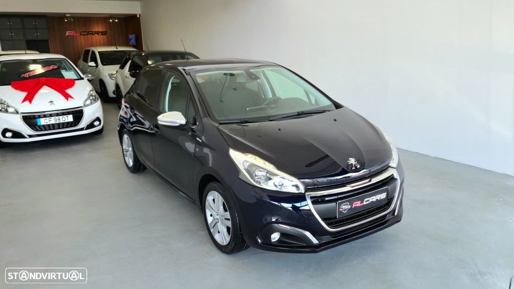 Peugeot 208 1.2 PureTech Style - 1