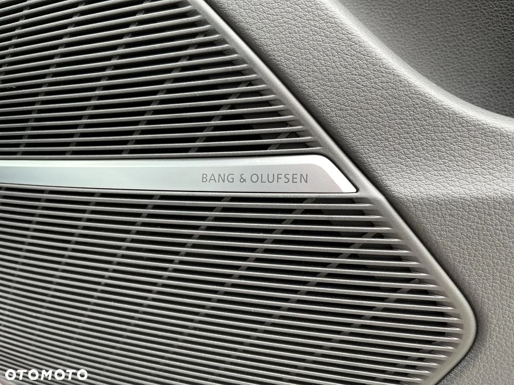 Audi Q8 - 16