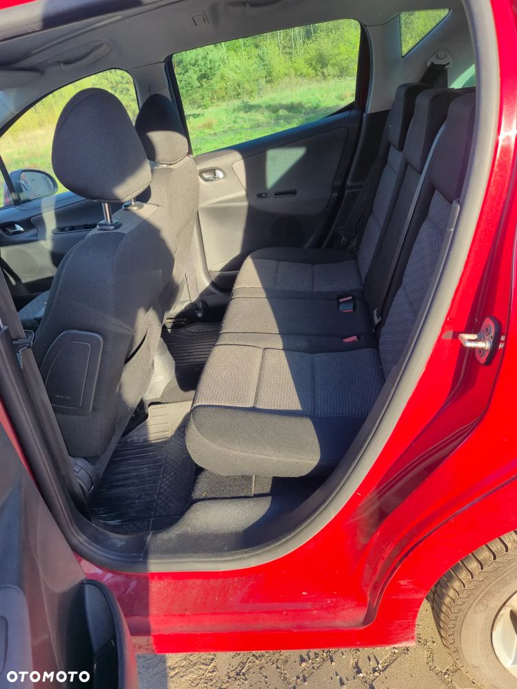 Peugeot 207 1.6 - 10