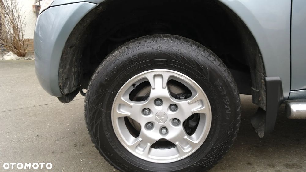 Mitsubishi L200 2.5 DID Invite AC - 32