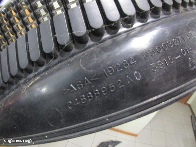 Grelha Friso 04888952AD 05008271AD 04888953AD CHRYSLER NEON 2000 2.0 135CV 4P CASTANHO FRT TORPEDO - 3
