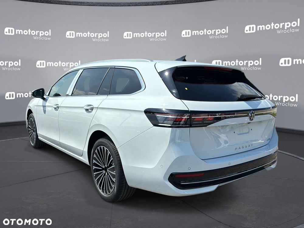 Volkswagen Passat Variant - 8