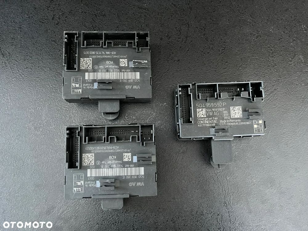 MODUŁ STEROWNIK DRZWI  VW  5Q4959592P,5Q0959392E,5Q0959393E - 1