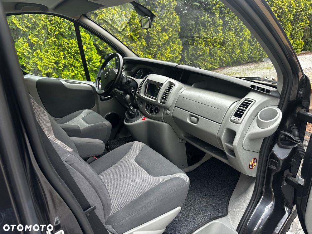 Opel Vivaro - 18