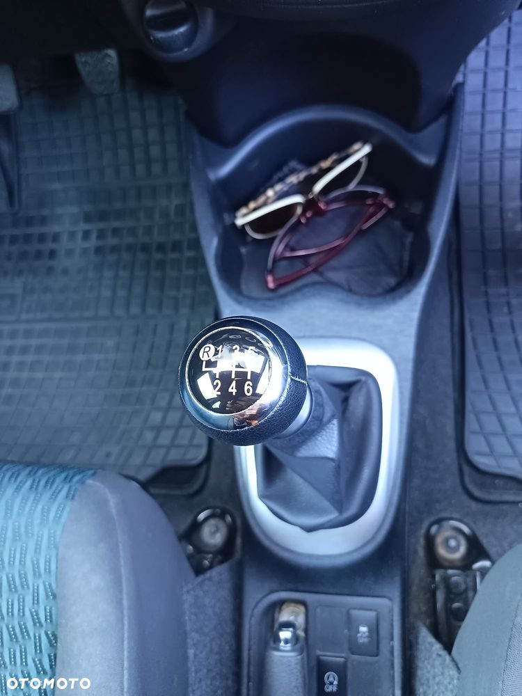 Toyota Yaris 1.33 VVT-i Comfort - 20