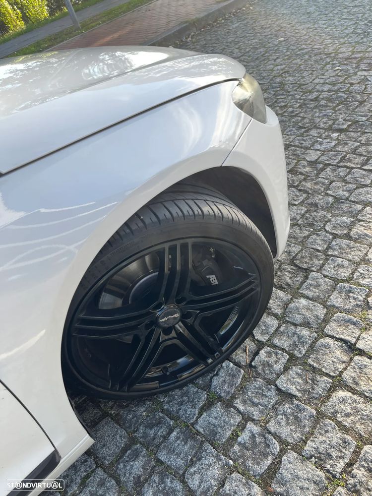 VW Scirocco 2.0 TSI Sport - 4