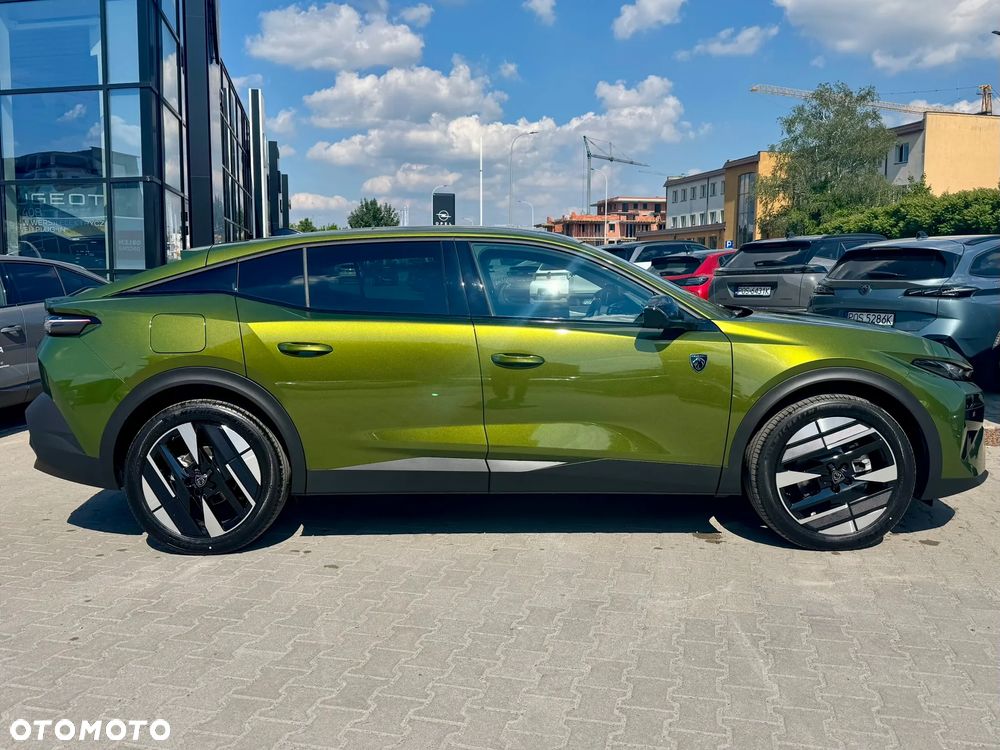 Peugeot 408 - 5