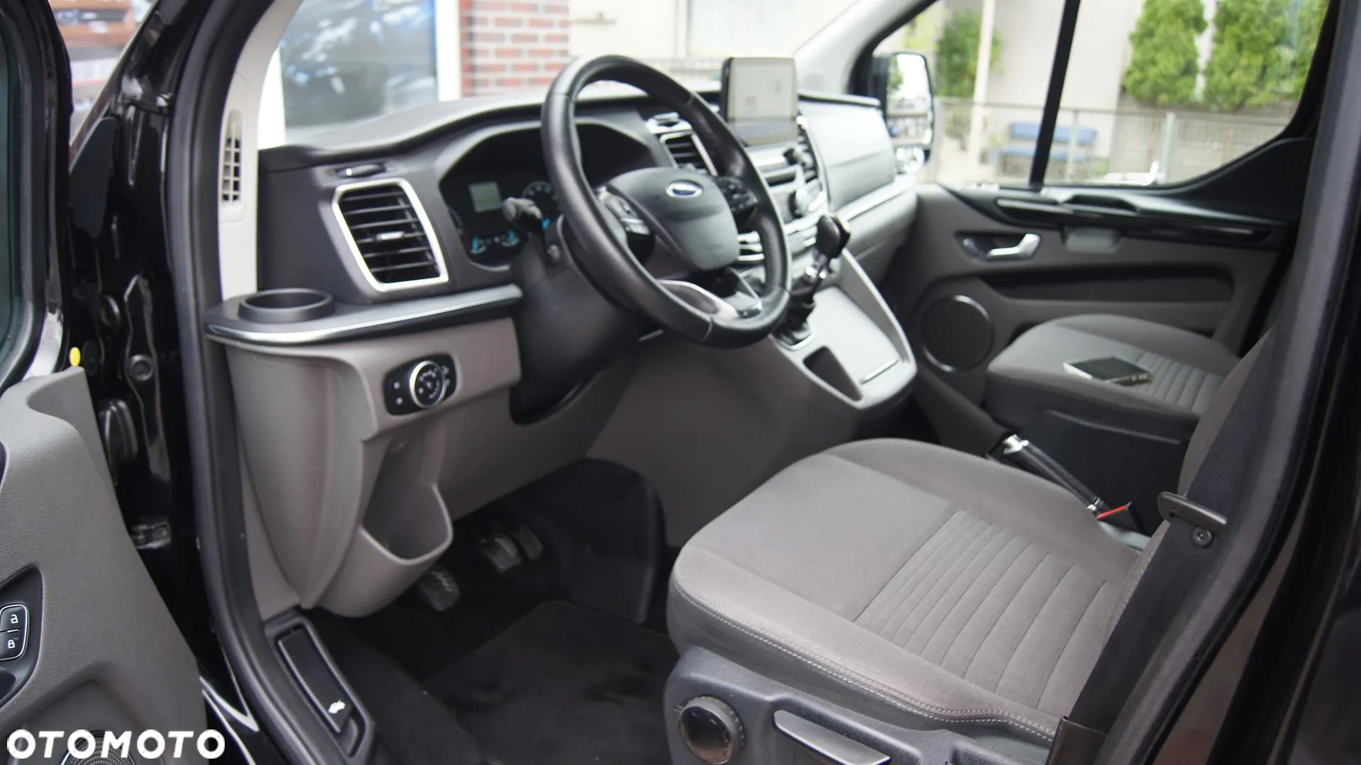 Ford Tourneo Custom 2.0 EcoBlue L1 Titanium X - 10