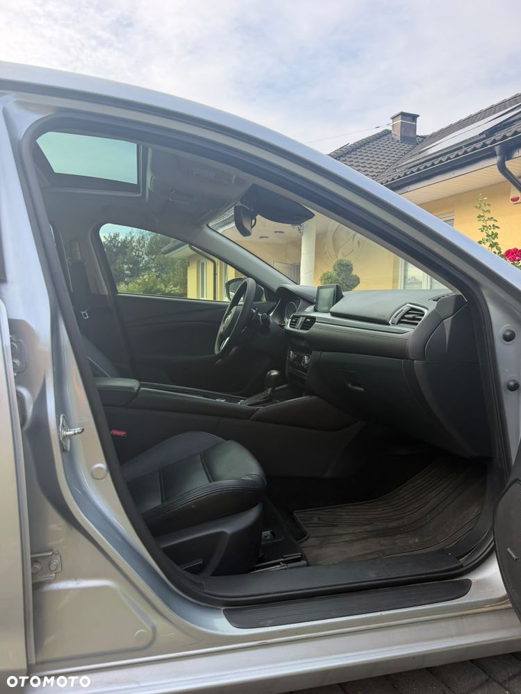 Mazda 6 - 8