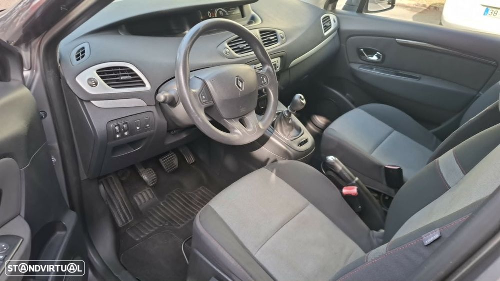 Renault Grand Scénic dCi 110 LIMITED - 16