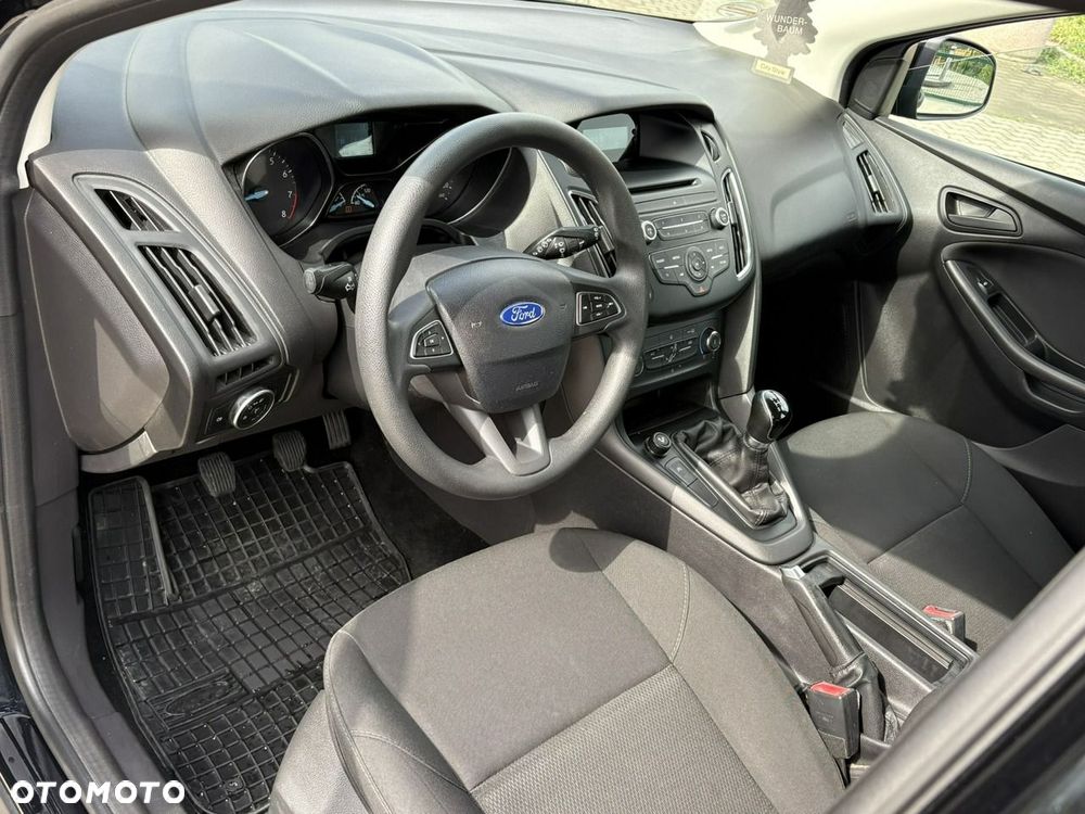 Ford Focus - 10