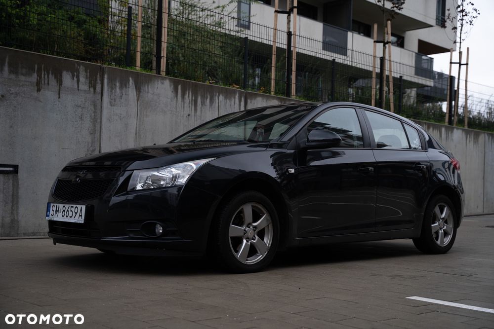 Chevrolet Cruze - 30