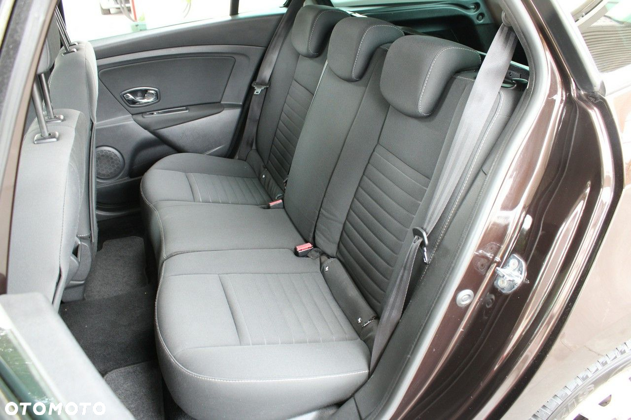 Renault Megane 1.6 16V 110 LIMITED - 13
