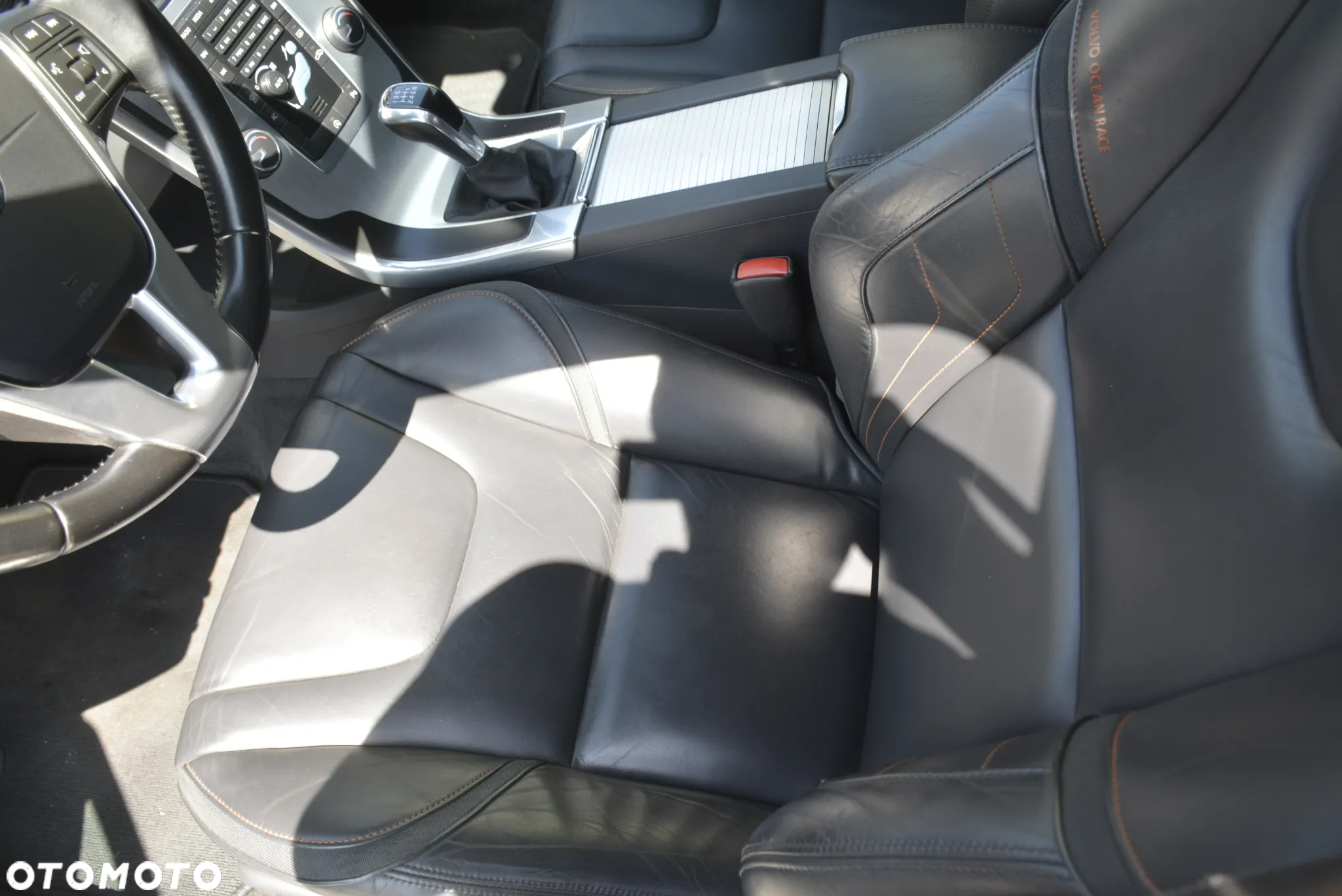 Volvo XC 60 D3 Drive-E Ocean Race - 12