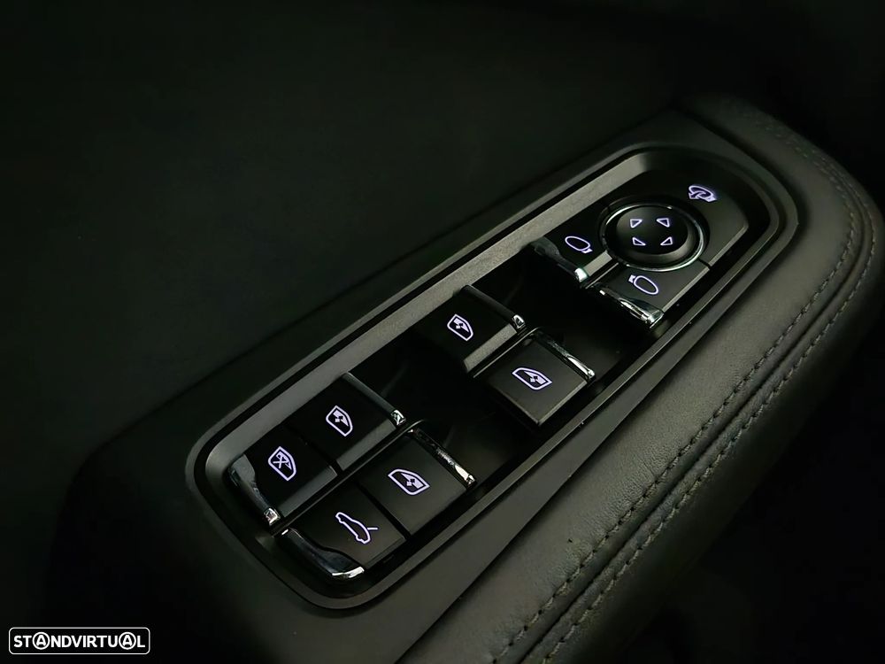 Porsche Macan S - 27