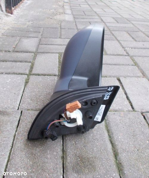 LUSTERKO PRAWE 8 PIN PEUGEOT PARTNER II CITROEN BERLINGO II LIFT 12+ - 2