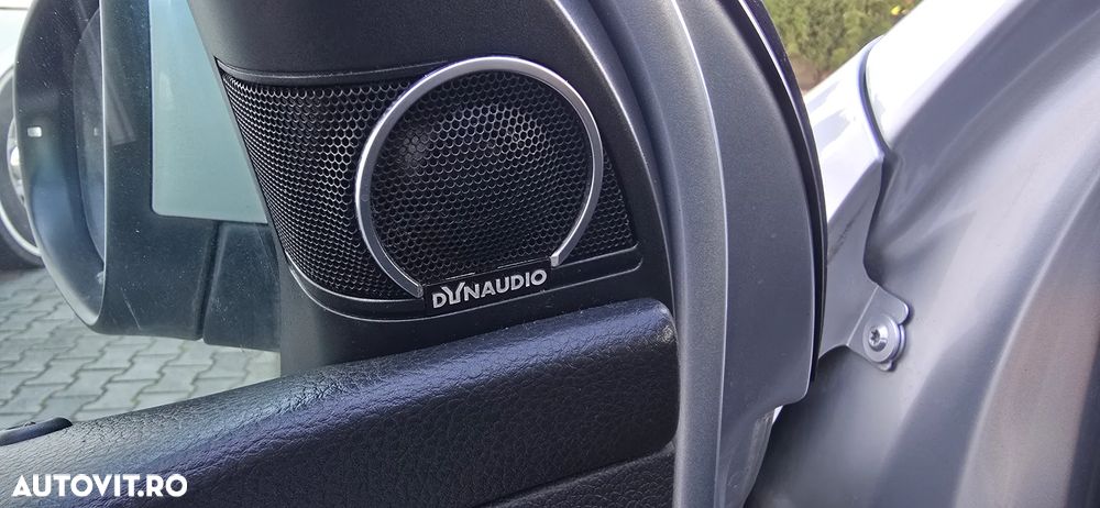 Volkswagen Golf - 25