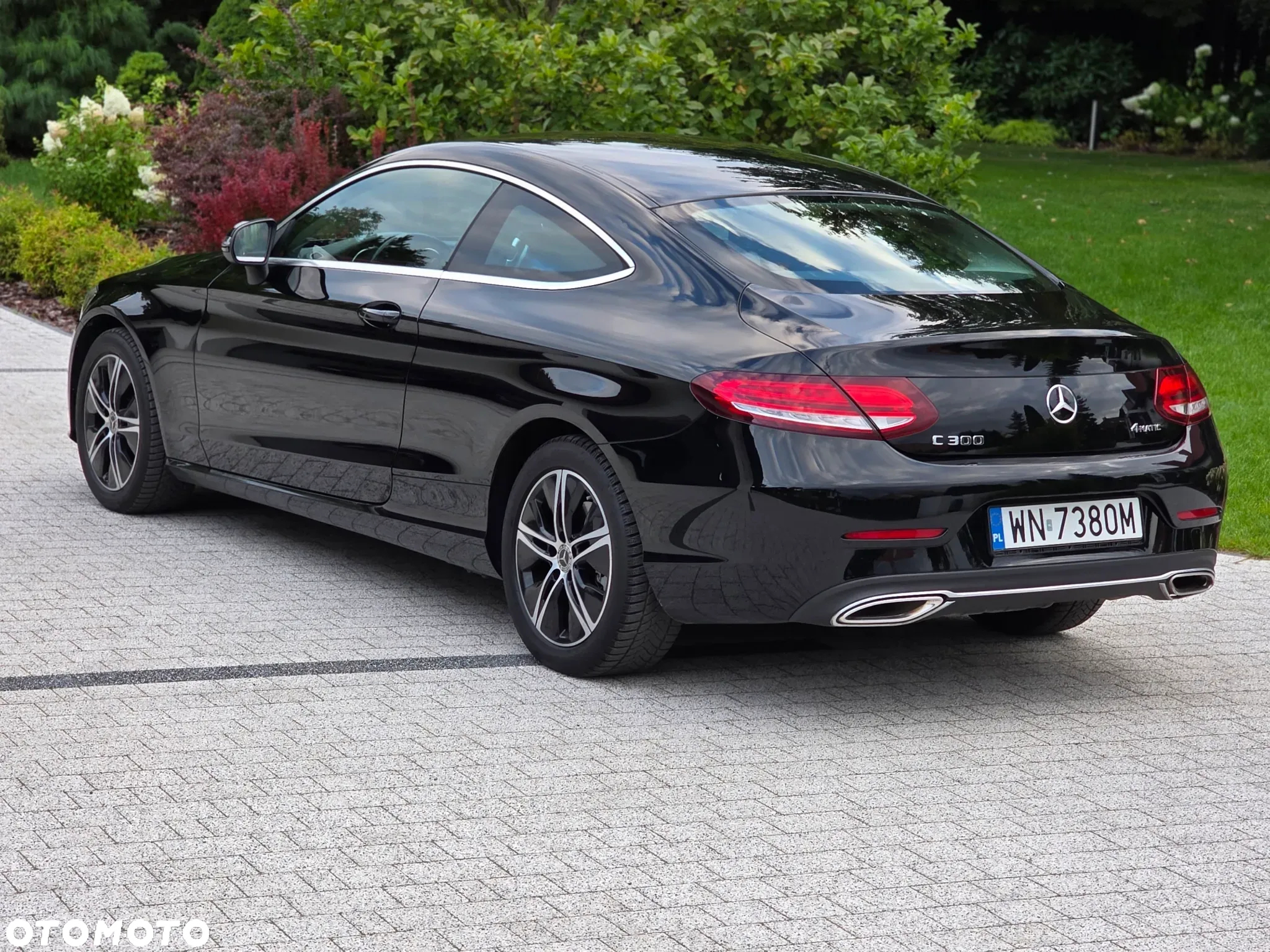 Mercedes-Benz Klasa C 300 4MATIC 9G-TRONIC - 31