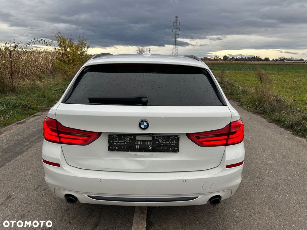 BMW Seria 5 520d Sport Line - 14