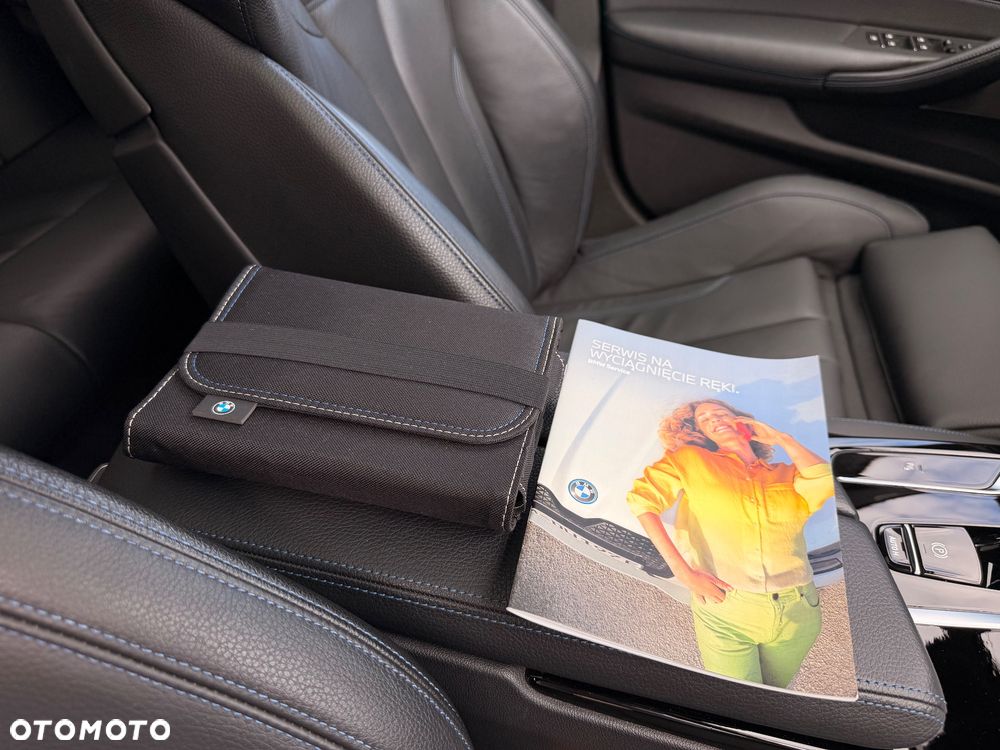 BMW Seria 5 540i xDrive mHEV sport - 34