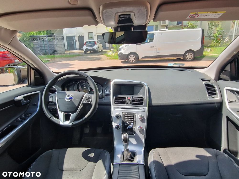 Volvo XC 60 D4 Momentum - 7