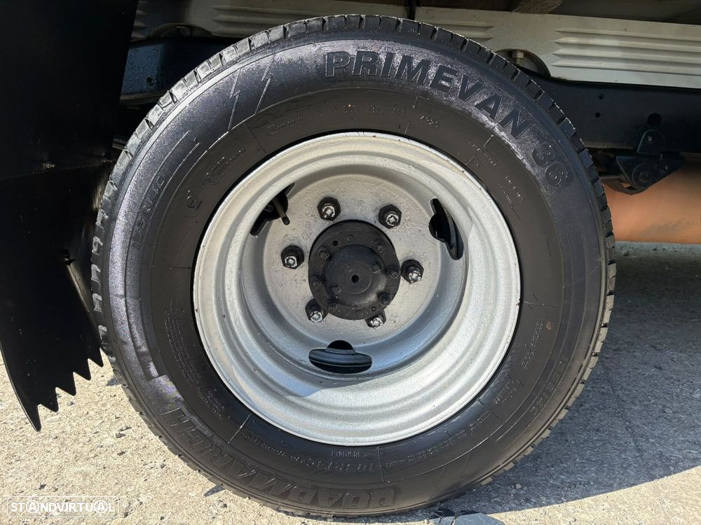 Toyota Dyna 150 2.8 - 11
