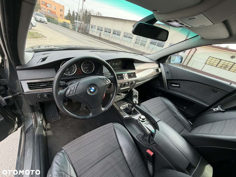 BMW Seria 5 520i - 9