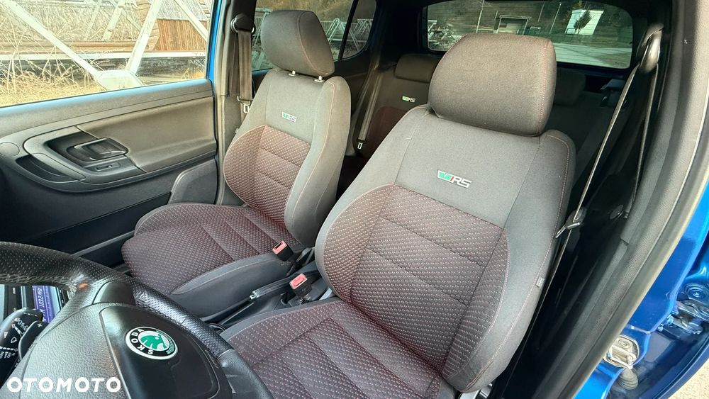 Skoda Fabia 1.4 TSI DSG RS - 11
