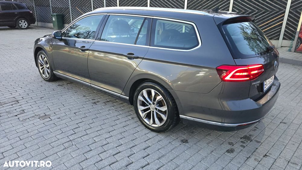 Volkswagen Passat 2.0 TDI (BlueMotion Technology) Comfortline - 12