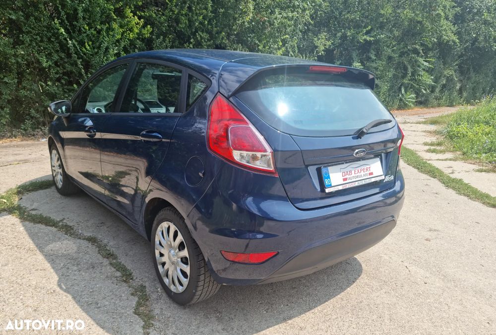 Ford Fiesta - 12