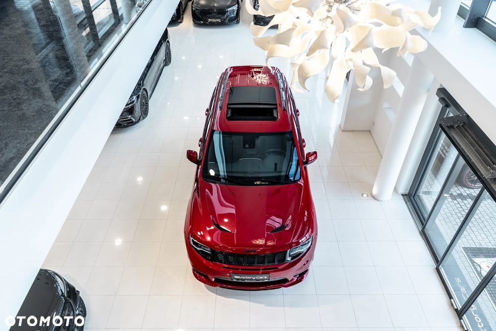 Jeep Grand Cherokee - 20