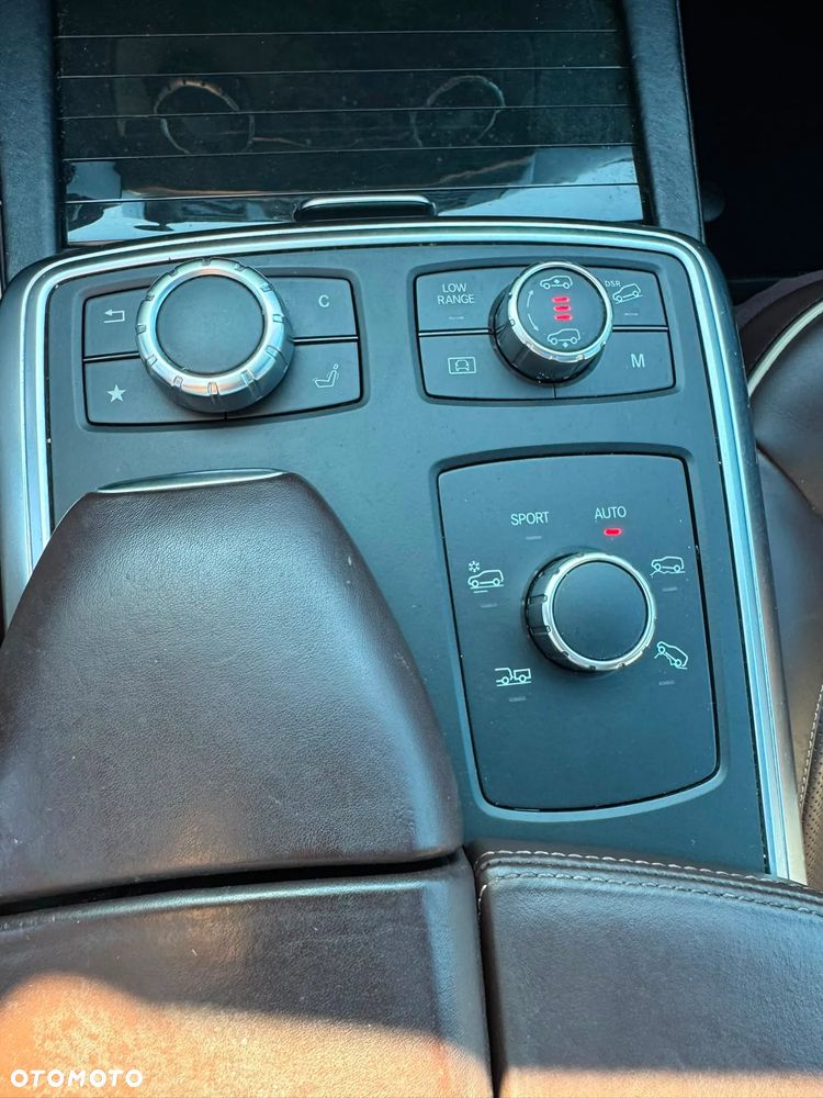 Mercedes-Benz GL 350 BlueTEC 4-Matic - 13