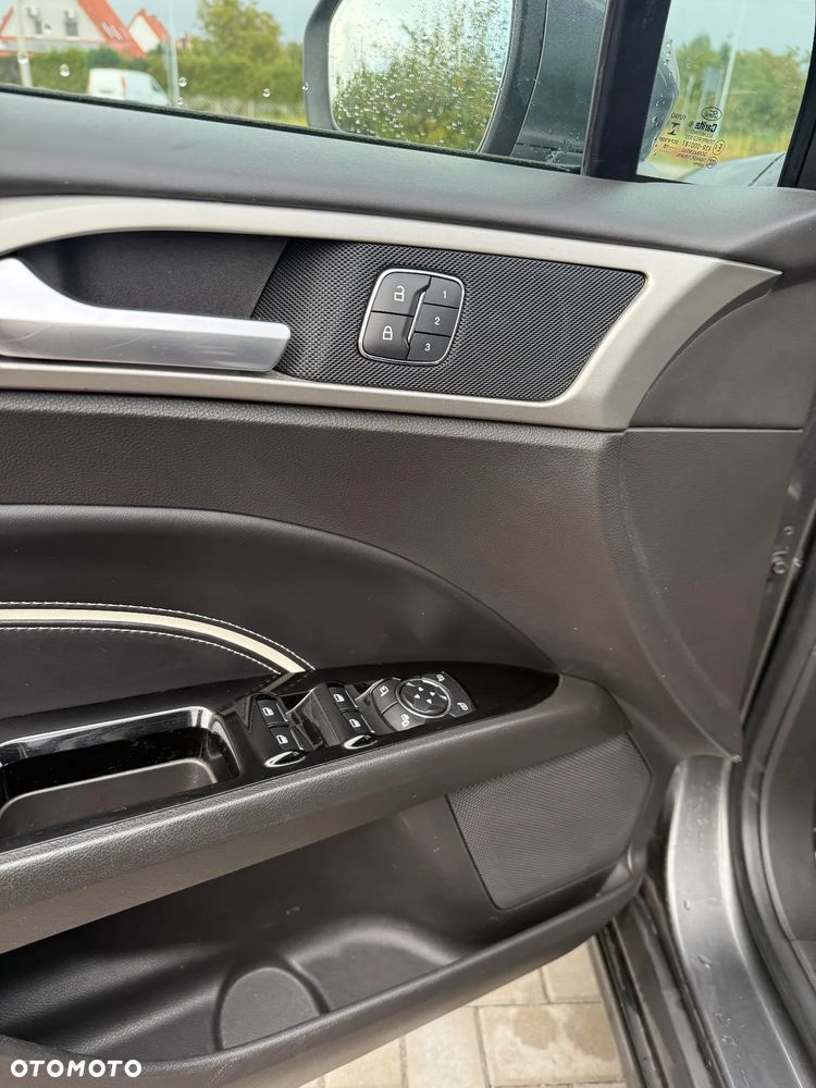 Ford Mondeo Vignale 2.0 TDCi PowerShift - 16