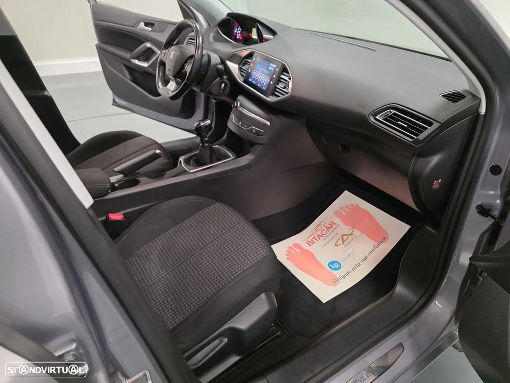 Peugeot 308 SW 1.5 BlueHDi Style - 48