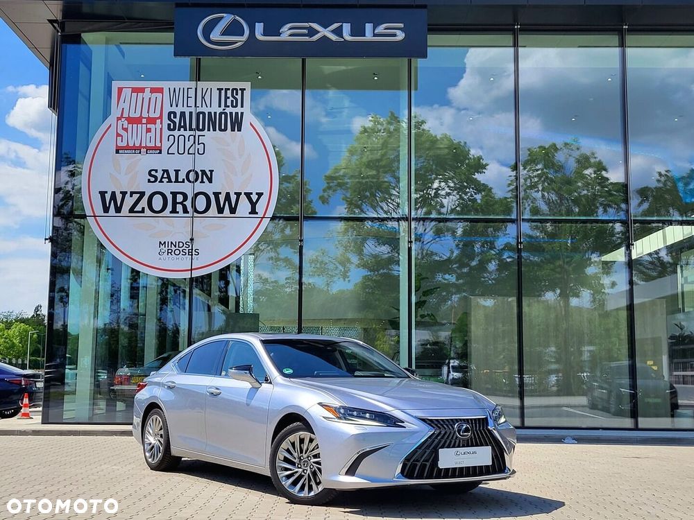 Lexus ES - 1