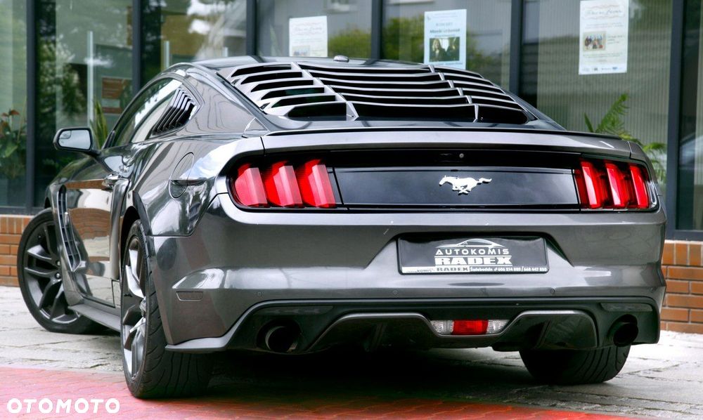 Ford Mustang - 21