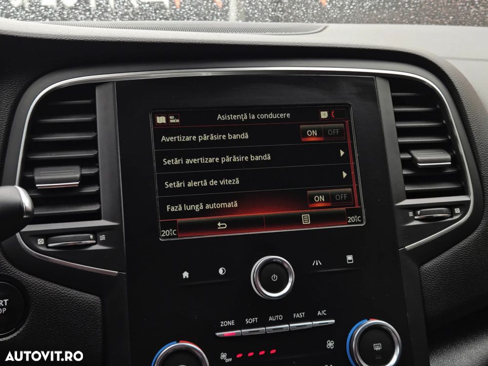 Renault Megane Blue dCi 116 EDC Zen - 27