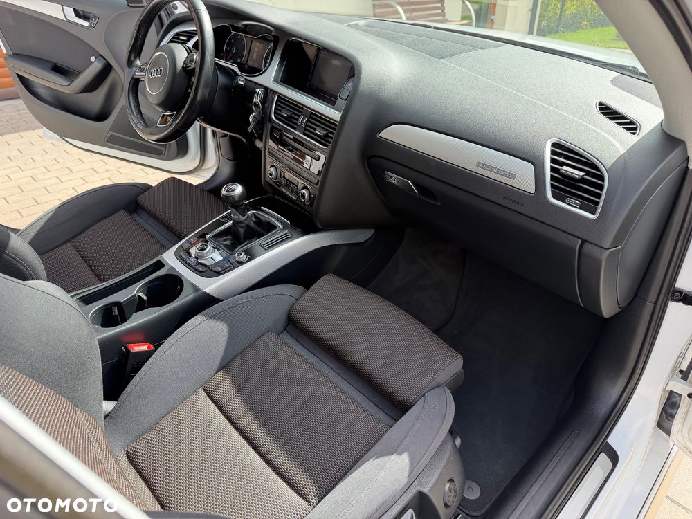 Audi A4 Allroad 2.0 TDI Quattro - 8