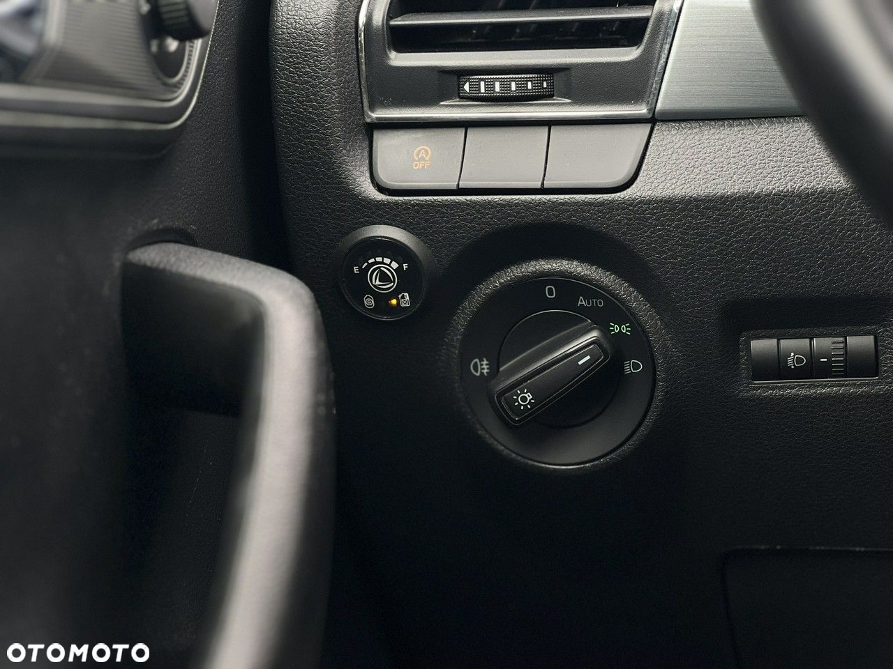Skoda Fabia 1.0 Ambition - 22