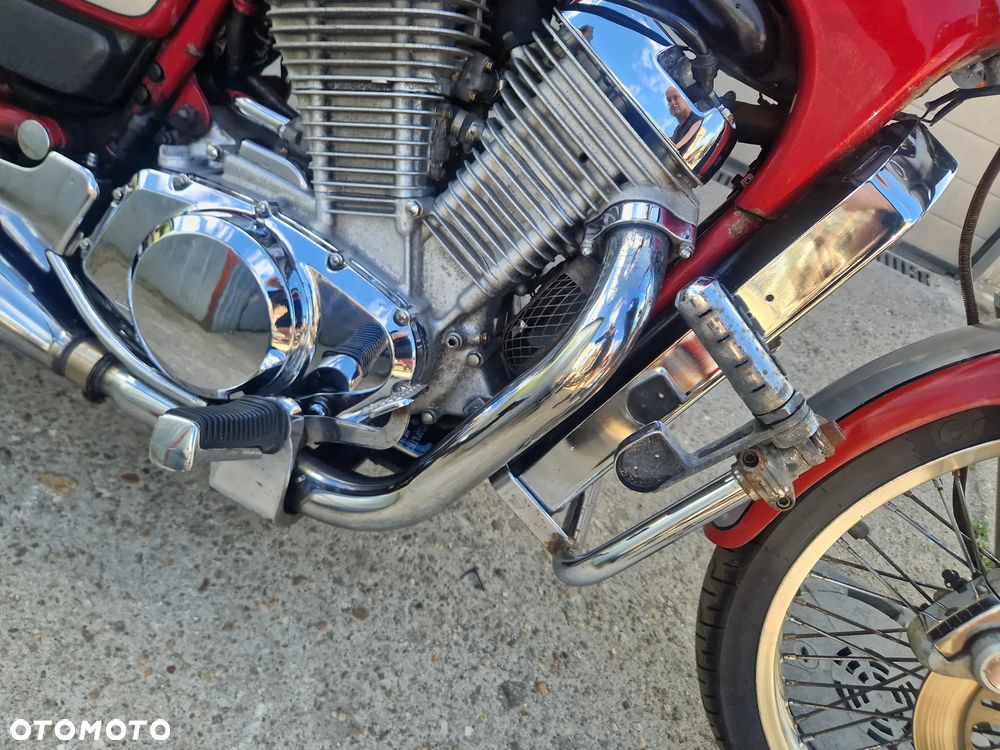 Suzuki Intruder - 15