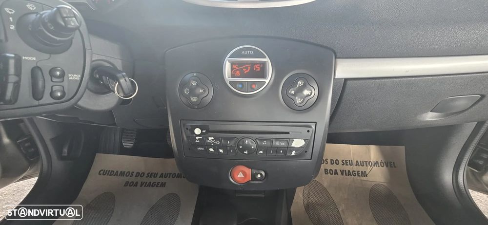 Renault Clio Sport Tourer 1.5 dCi Dynamique - 25