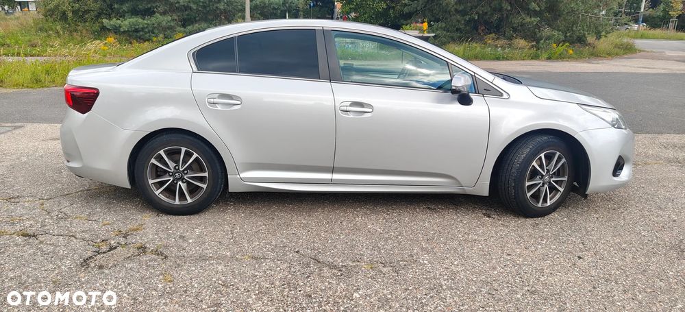 Toyota Avensis 1.8 Premium - 7