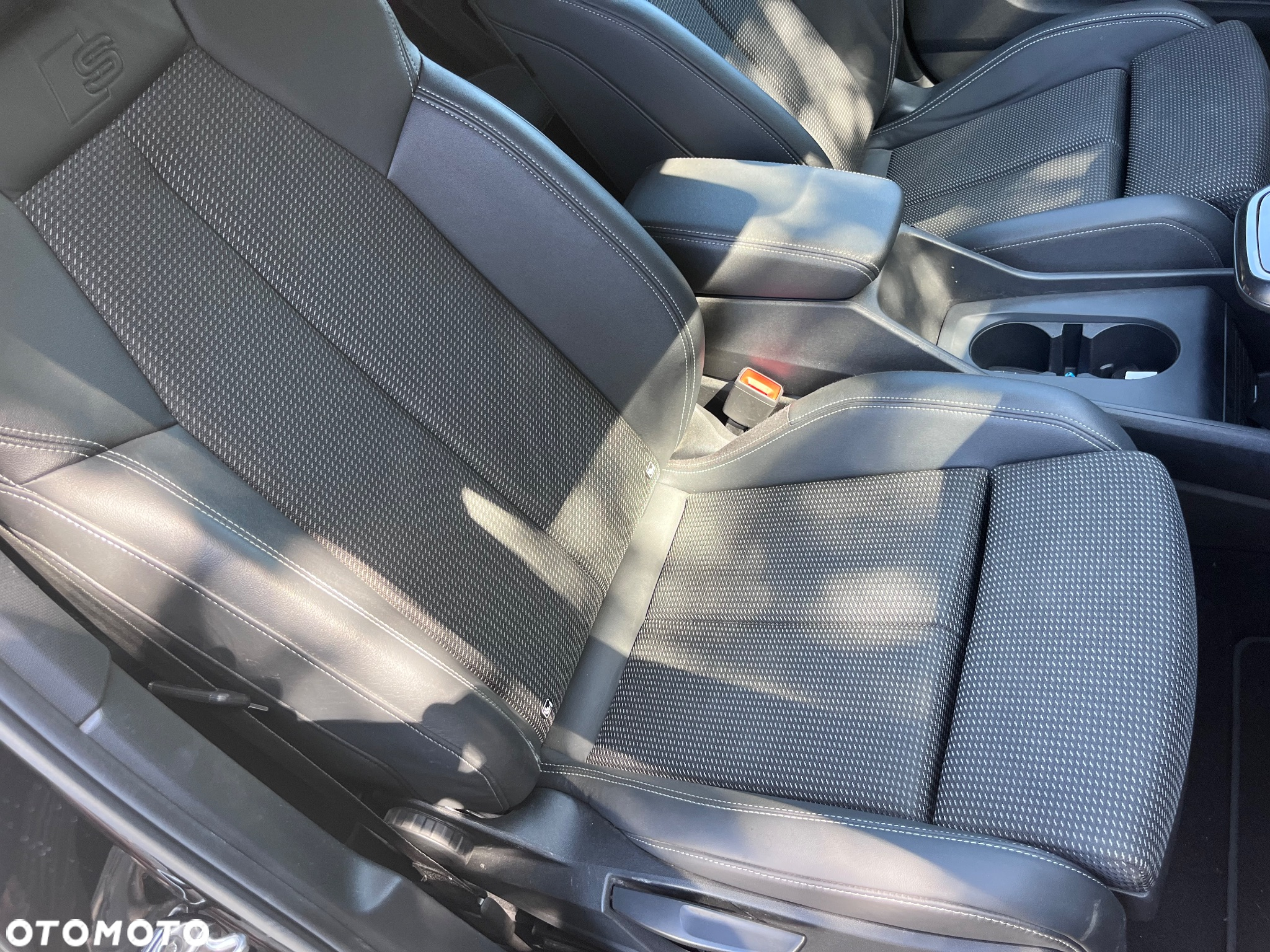 Audi Q4 e-tron 35 52kWh S Line - 29