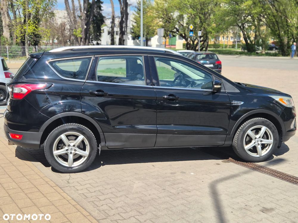 Ford Kuga 1.5 EcoBoost 2x4 Titanium - 10