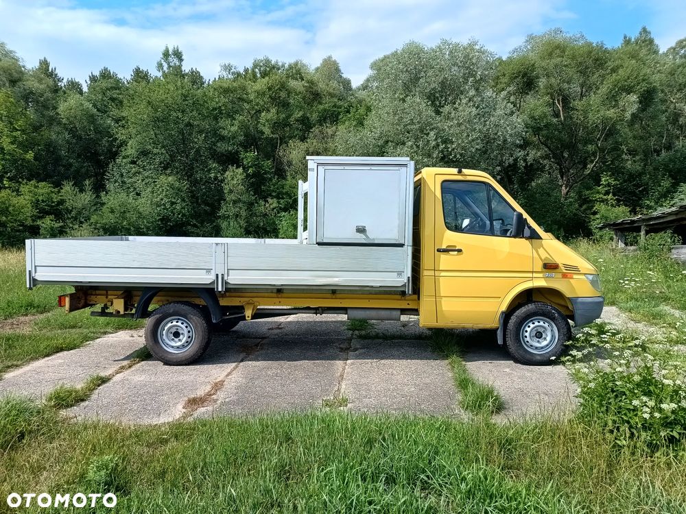 Mercedes-Benz SPRINTER 4X4 316 CDI 2.7, 5 cylindrów BLOKADA MOSTU! STAN BLACHARSKI IDEALNY! CAŁE AUTO W ORYGINALNYM LAKIERZE!!IDEALNA BAZA POD KAMPERA WYPRAWOWEGO! - 4